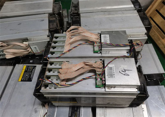 De gebruikte Hoge Hashrate Mijnwerker Innosilicon A6+ 2,2 GH/S 2100W 9.31kg van Asic LTC